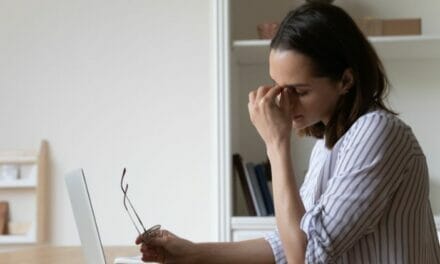 10 Tips to Treat Eye Dryness